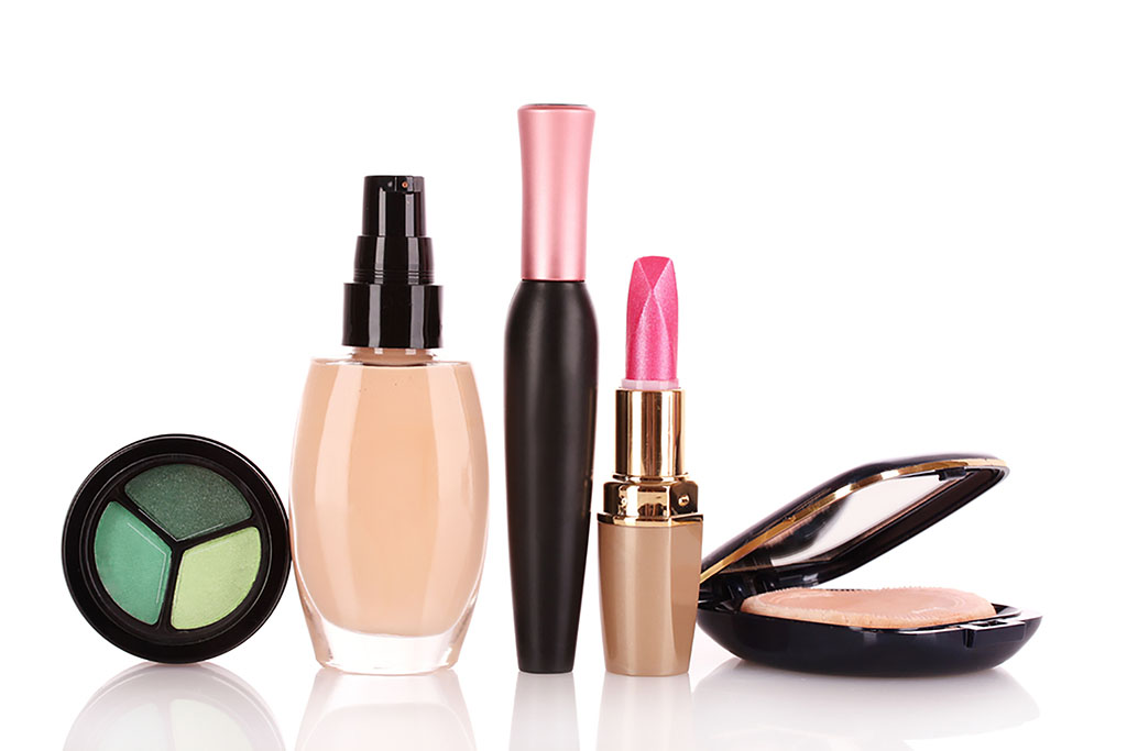 5 Make-up Products that you will Always Purchase - Makeup Artist UK